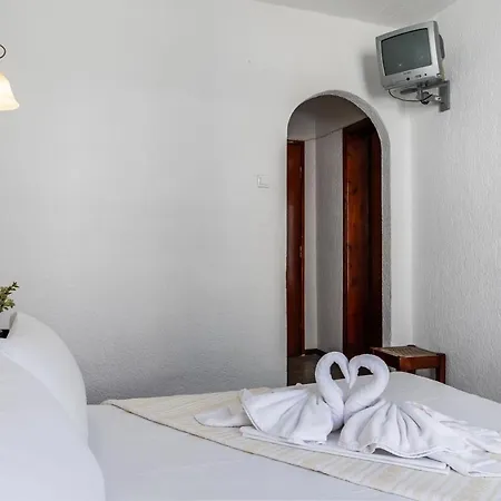 Hotel Amalia Ii