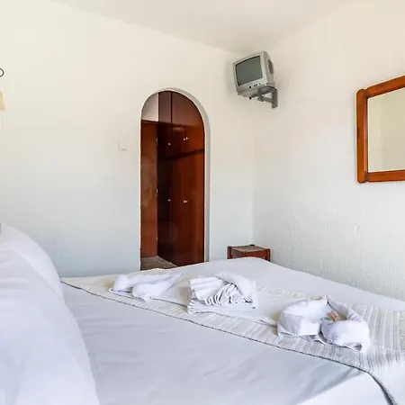 Amalia Ii Hotel